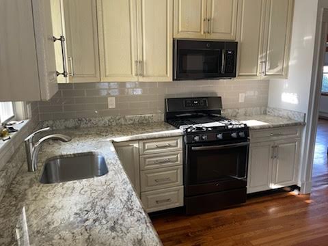 2.5 bed, 1.5 bath apartment for rent at 335 Hillside Ave Unit 1, Needham Heights — photo 30 of 35