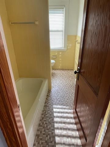 2.5 bed, 1.5 bath apartment for rent at 335 Hillside Ave Unit 1, Needham Heights — photo 25 of 35