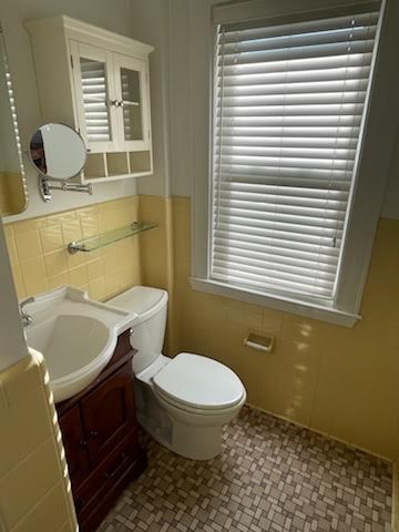 2.5 bed, 1.5 bath apartment for rent at 335 Hillside Ave Unit 1, Needham Heights — photo 26 of 35