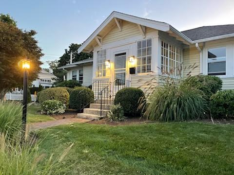 2.5 bed, 1.5 bath apartment for rent at 335 Hillside Ave Unit 1, Needham Heights — photo 3 of 35