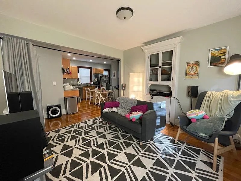 19-21 Berwick Rd, Tufts University