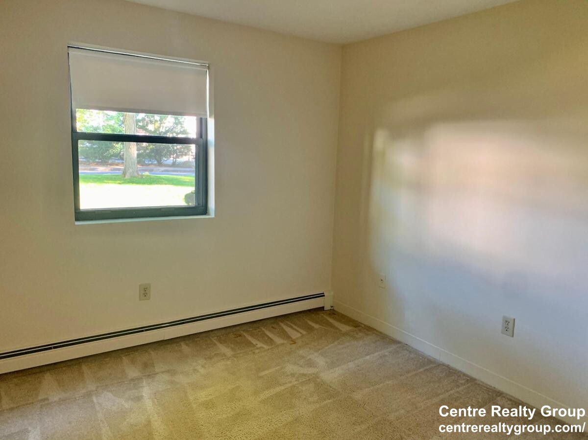 55 Farwell St, Nonantum