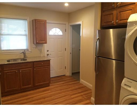 1.5 bed, 1 bath apartment for rent at 52 Elm St Unit A, Bleachery — photo 4 of 12