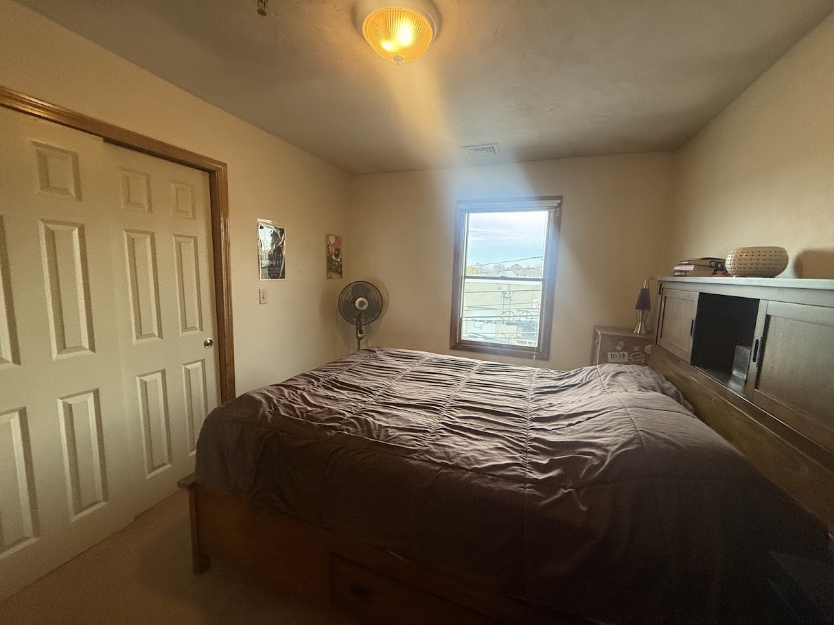 195 Newton St, Waltham