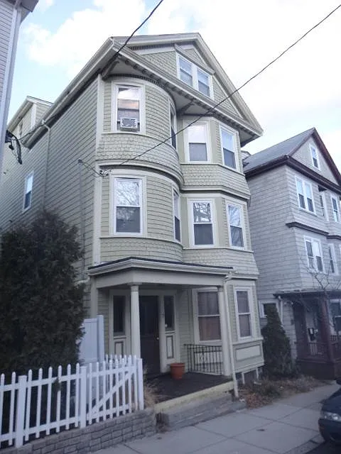 5 Iroquois, Mission Hill