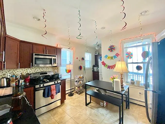 5 Iroquois, Mission Hill