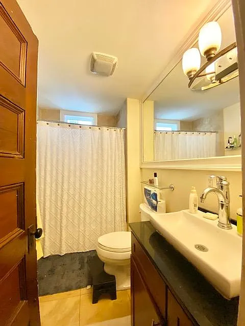 5 Iroquois, Mission Hill