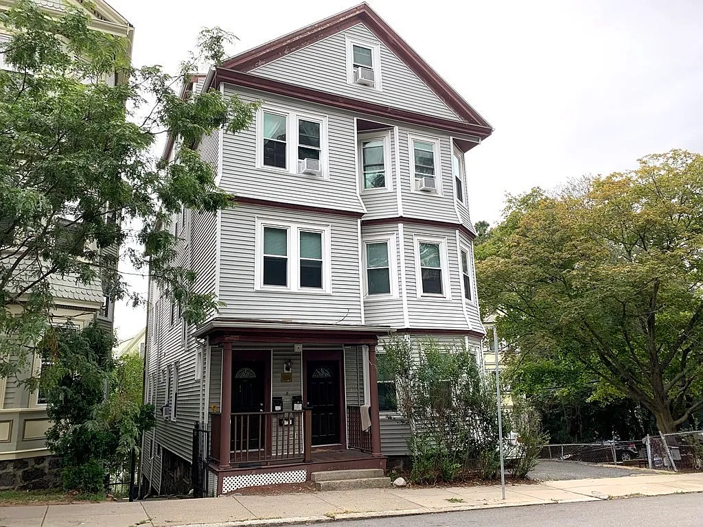 5 Iroquois, Mission Hill