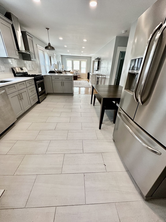 16 Colonial Ave, Nonantum