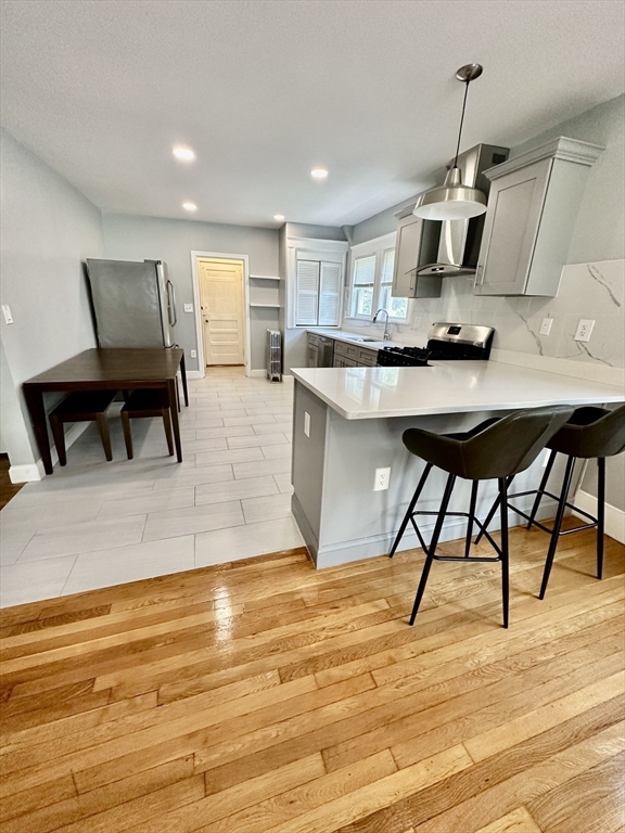 16 Colonial Ave, Nonantum