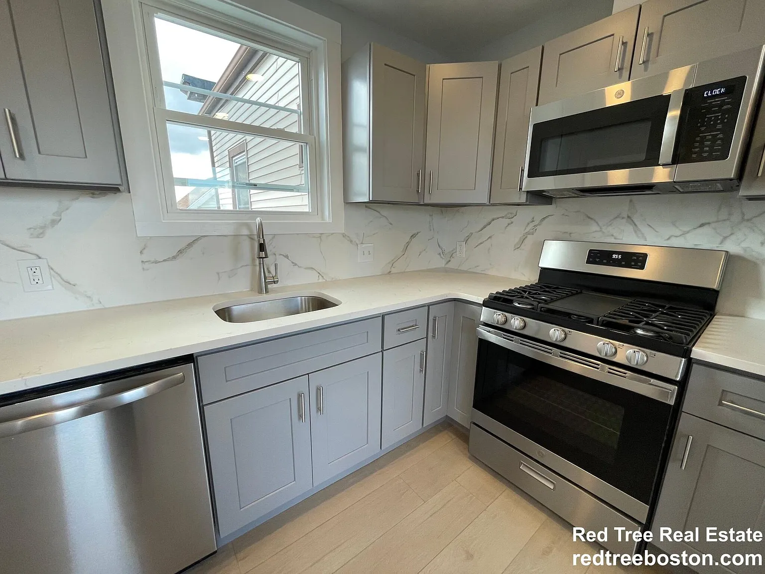 11 Pearl Ter, East Somerville