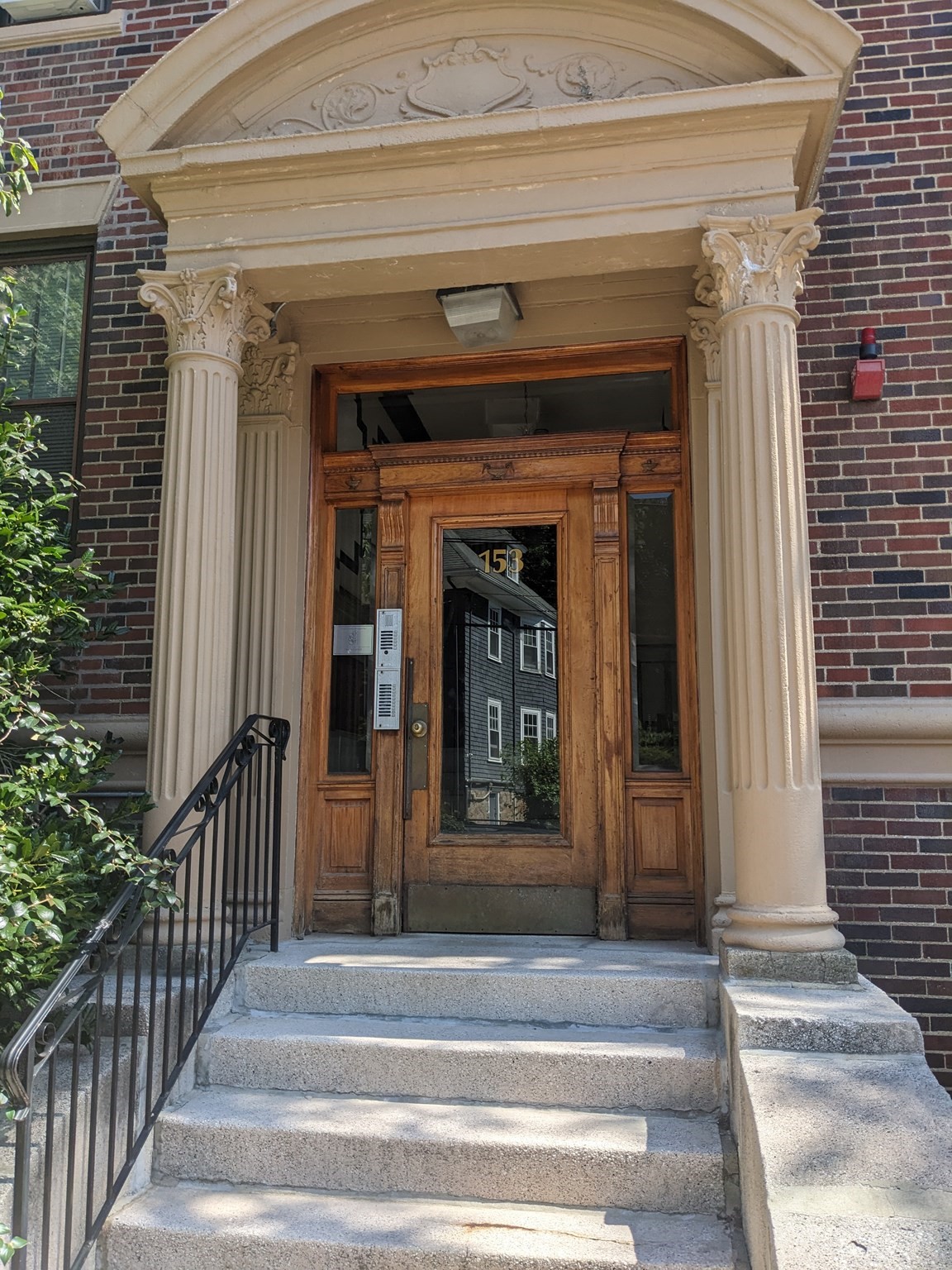 153 Strathmore Rd, Brighton