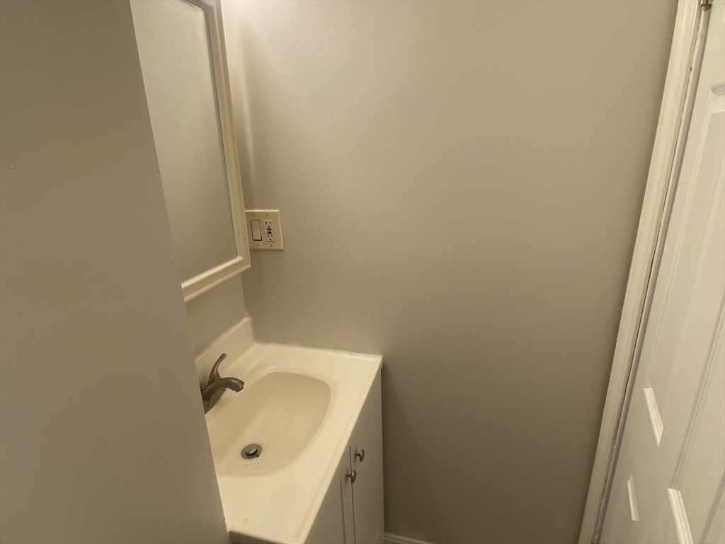 249 Hurley St, East Cambridge