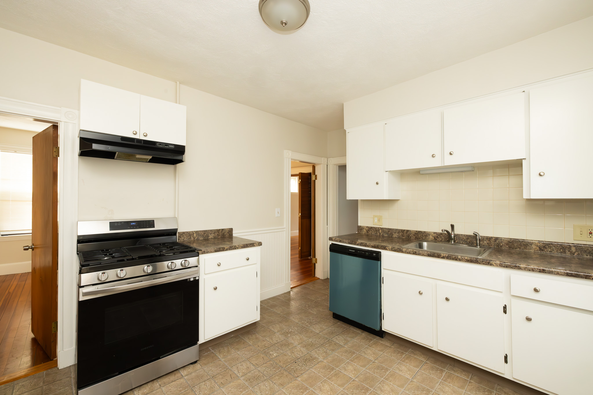 12 Grandview St, Roslindale