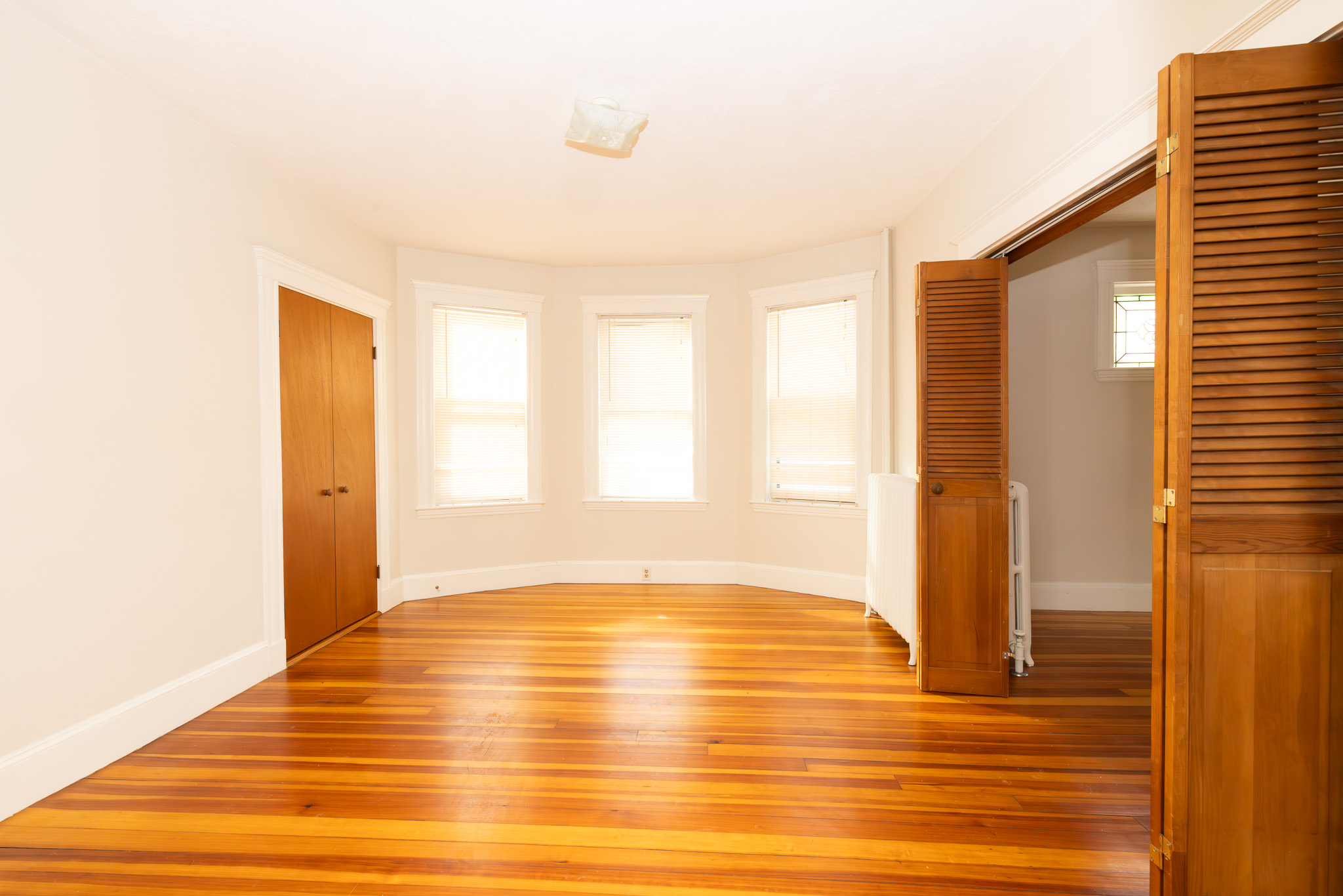 12 Grandview St, Roslindale