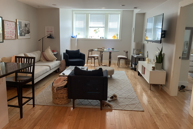 2025 Commonwealth Ave, Brighton