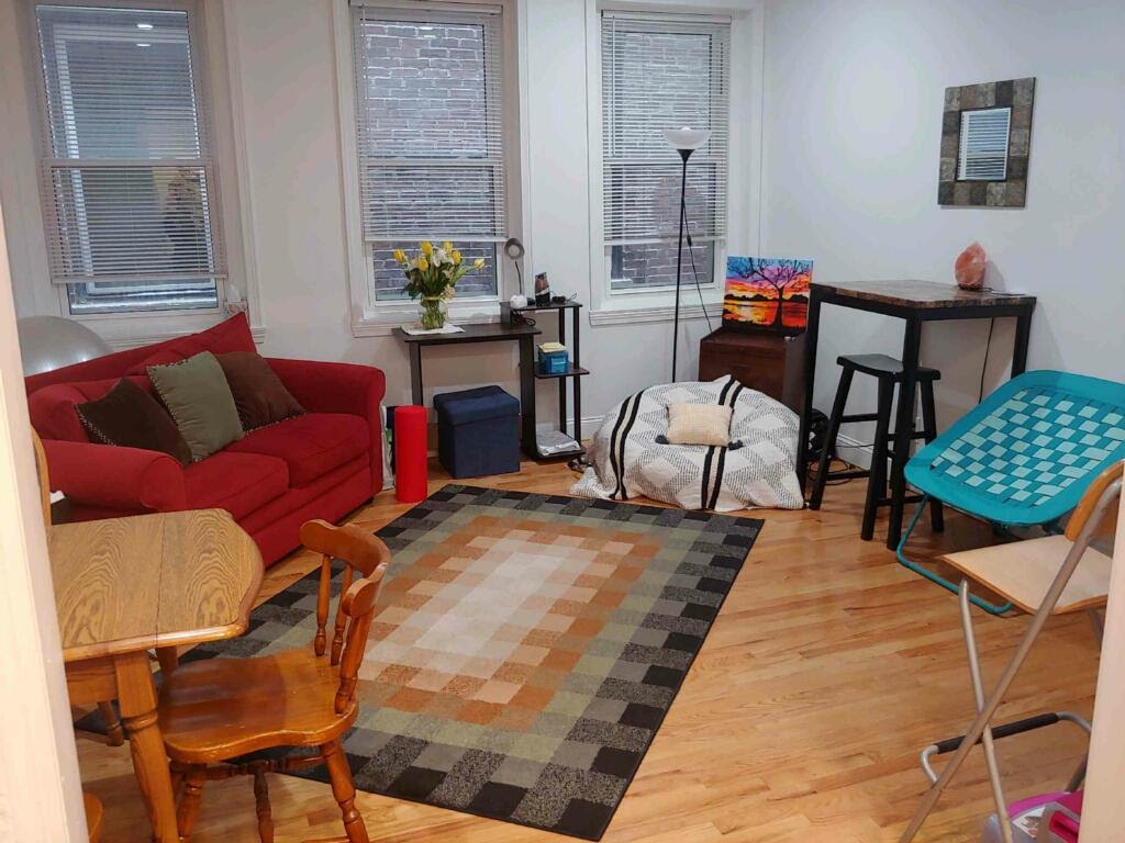 17 Aberdeen St, Fenway