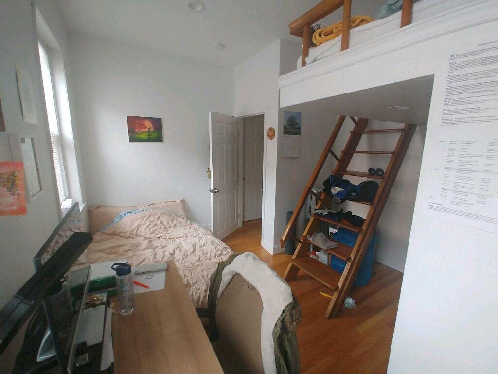 17 Aberdeen St, Fenway