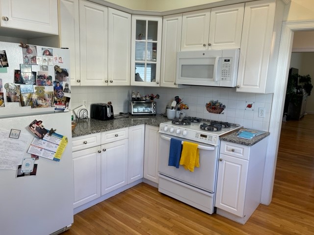 76 Highland Ave, Newtonville