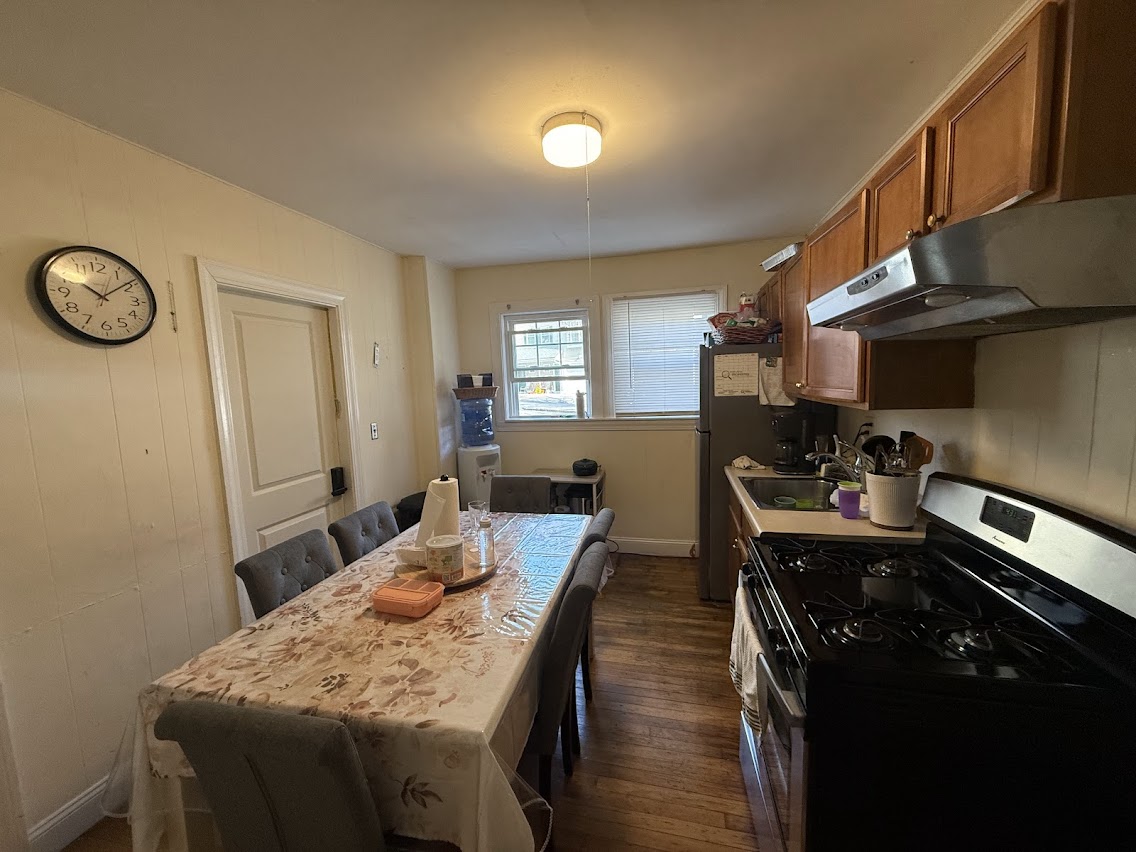 16 Champney, Brighton