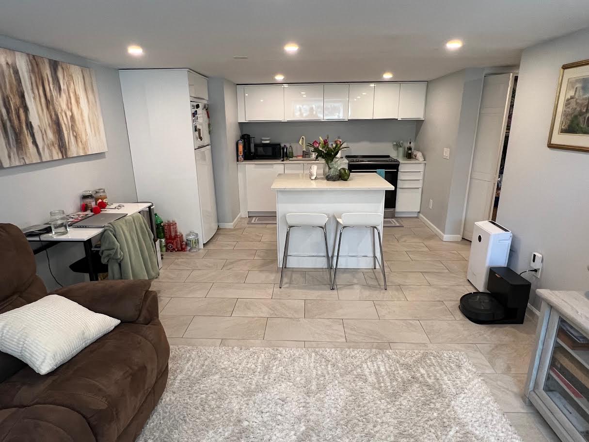 1546 Washington St, West Newton