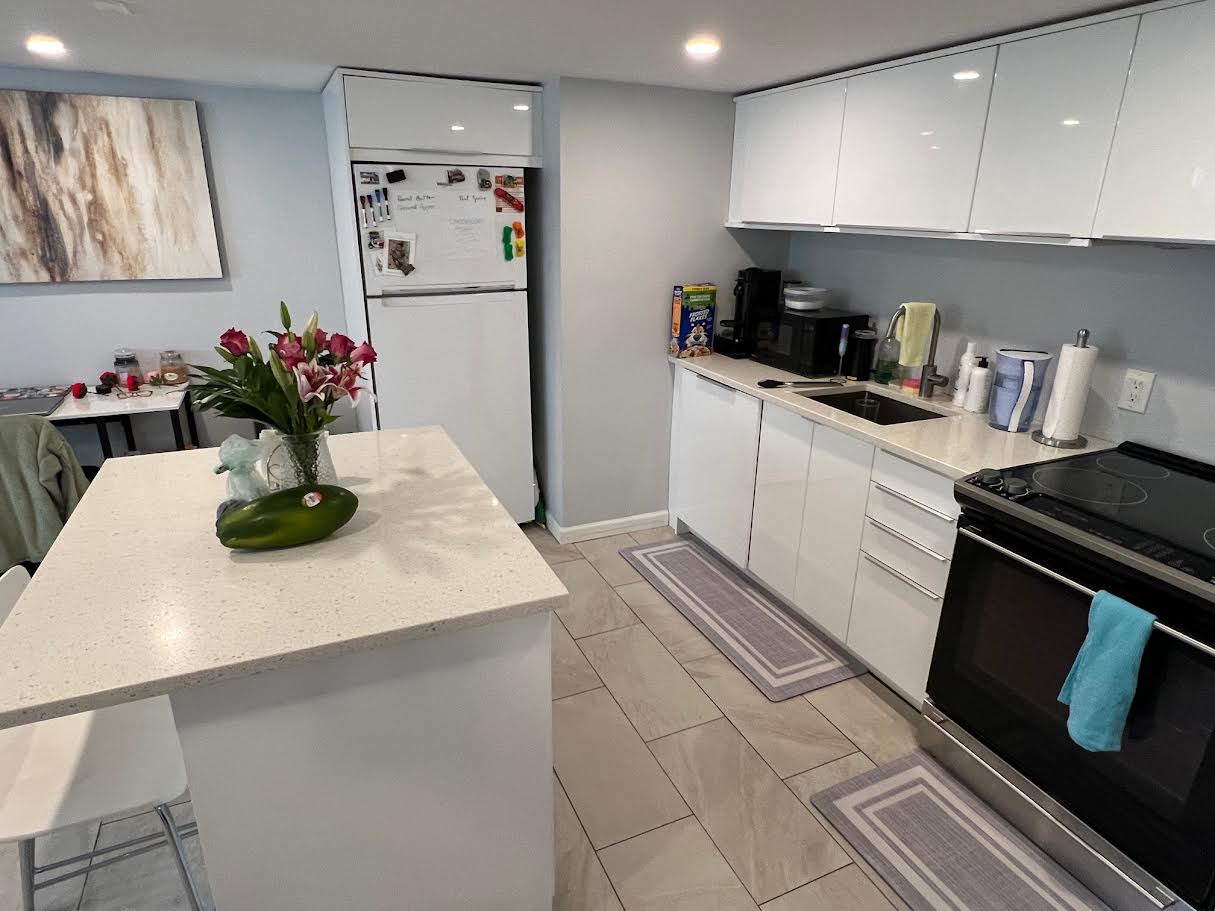 1546 Washington St, West Newton