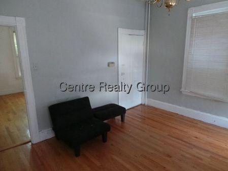 2 bed, 1 bath apartment for rent at 22 Shannon St Unit 1, Brighton — photo 2 of 4