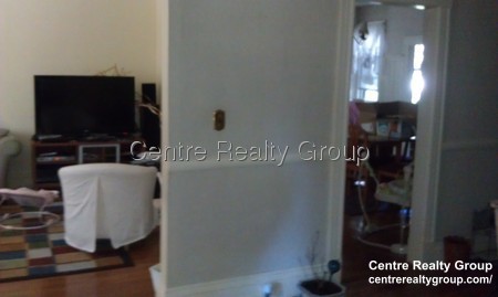 3 bed, 1 bath apartment for rent at 674 Centre St Unit 2, Newton Corner — photo 13 of 16