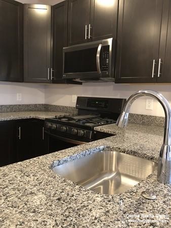 375 Main St, Washington Park