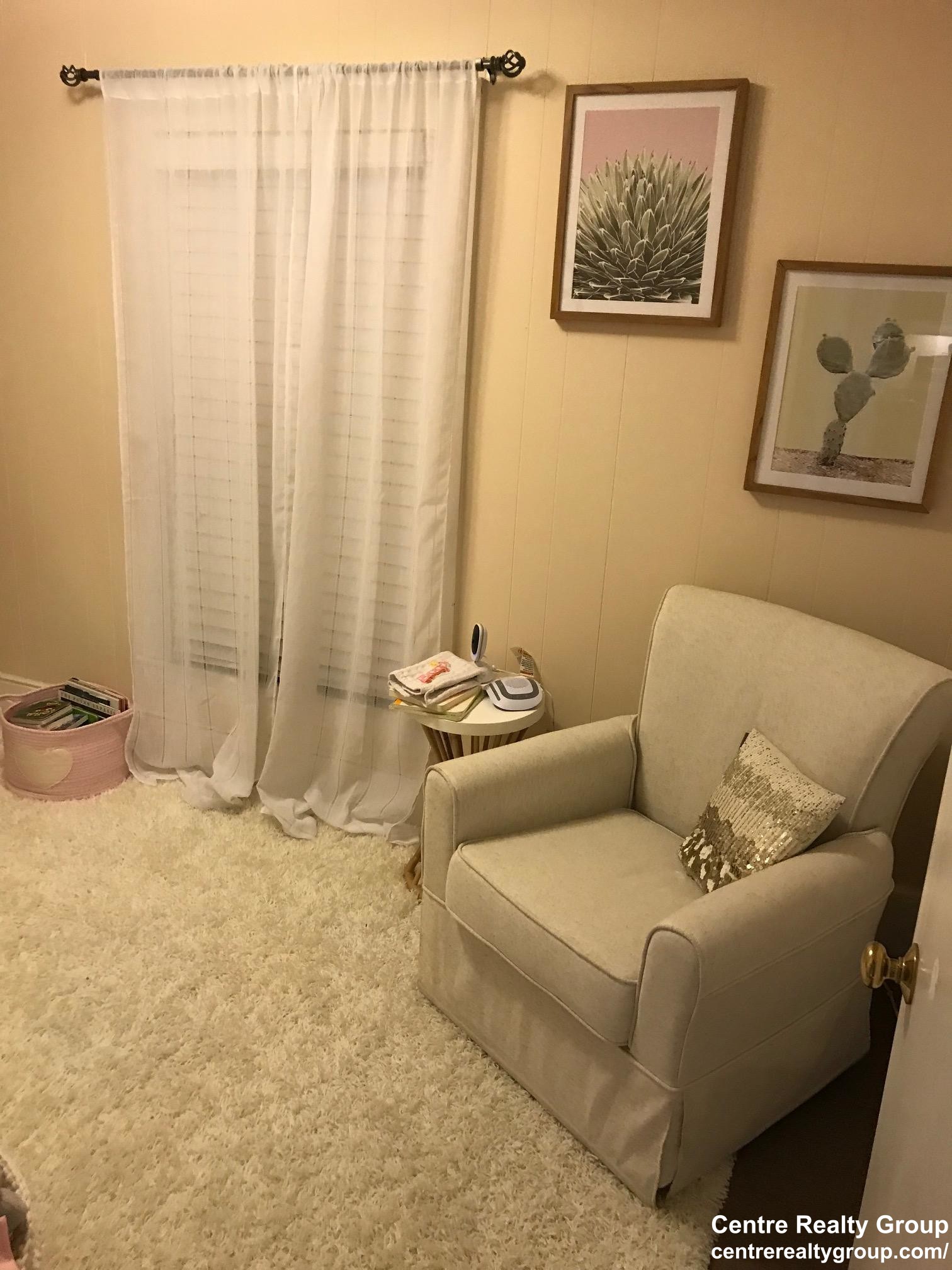 1.5 bed, 1 bath apartment for rent at 122 Chestnut St Unit 3, South Side — photo 7 of 11