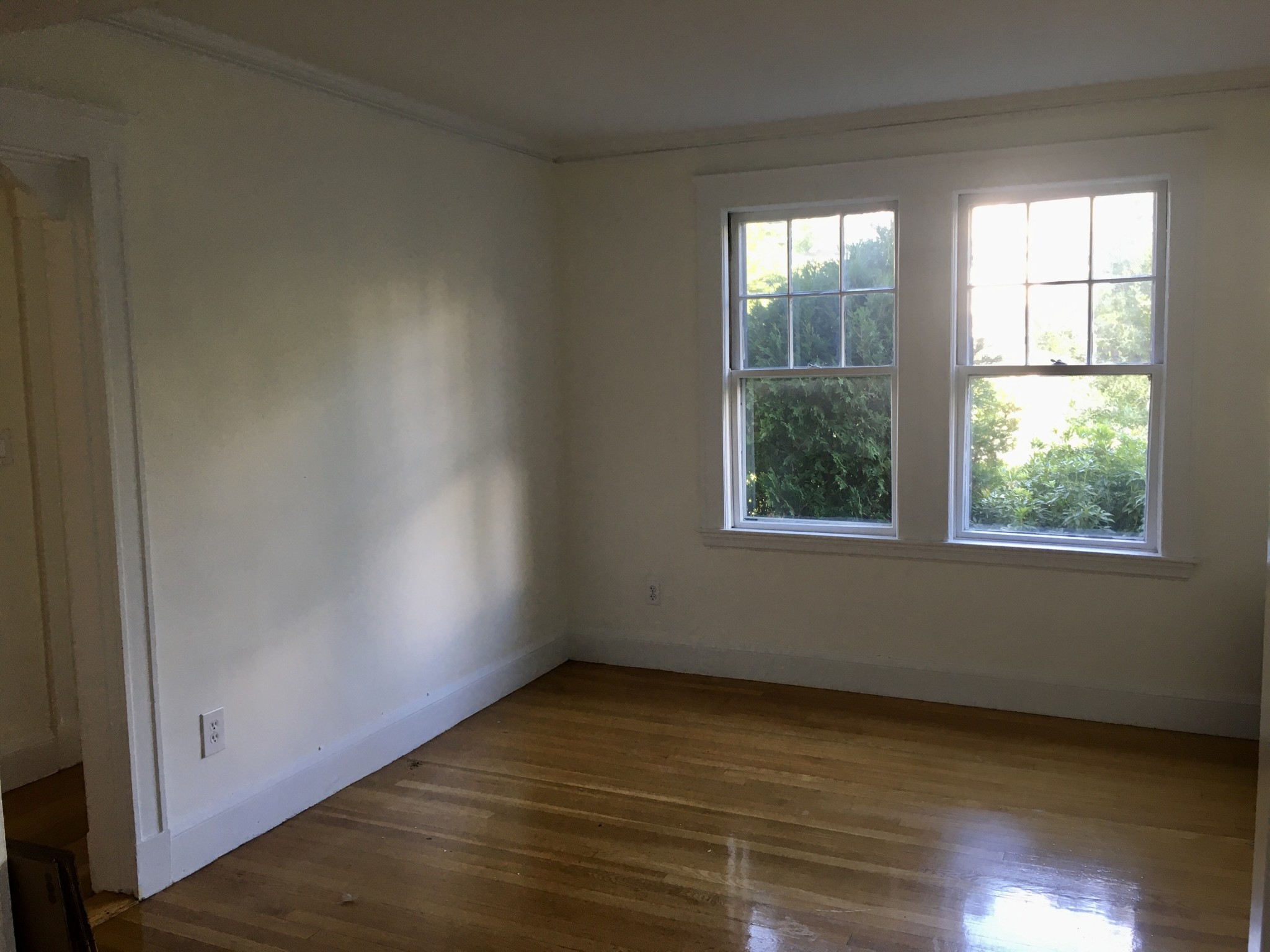 2.5 bed, 1 bath apartment for rent at 209-211 Langley Rd Unit 211, Newton Centre — photo 6 of 7