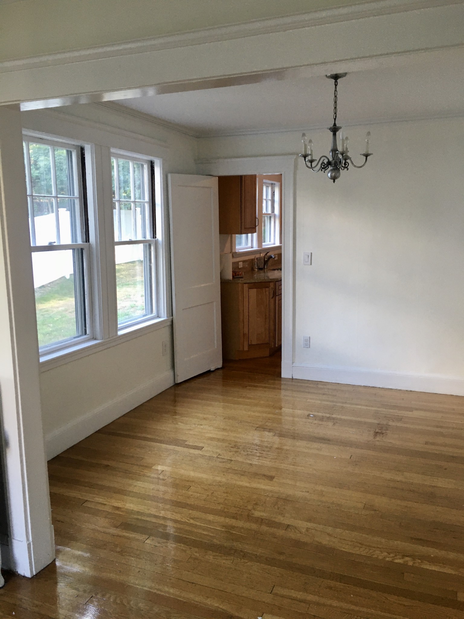 2.5 bed, 1 bath apartment for rent at 209-211 Langley Rd Unit 211, Newton Centre — photo 7 of 7