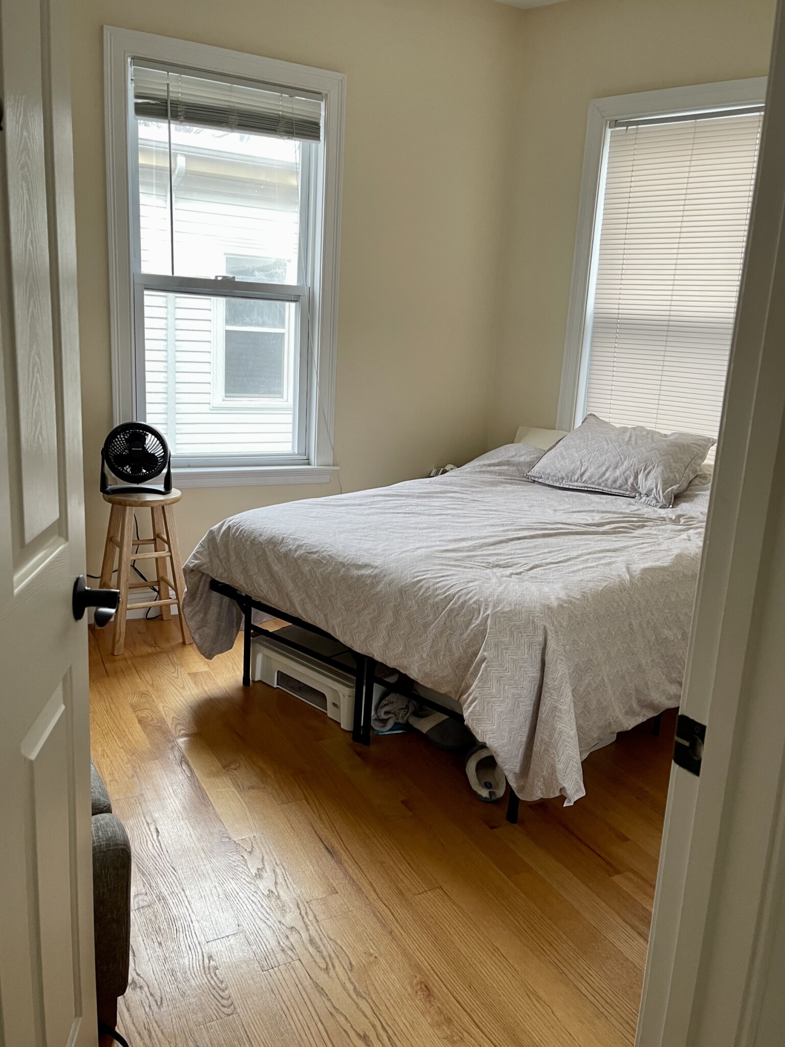 20 Armstrong St, Jamaica Plain