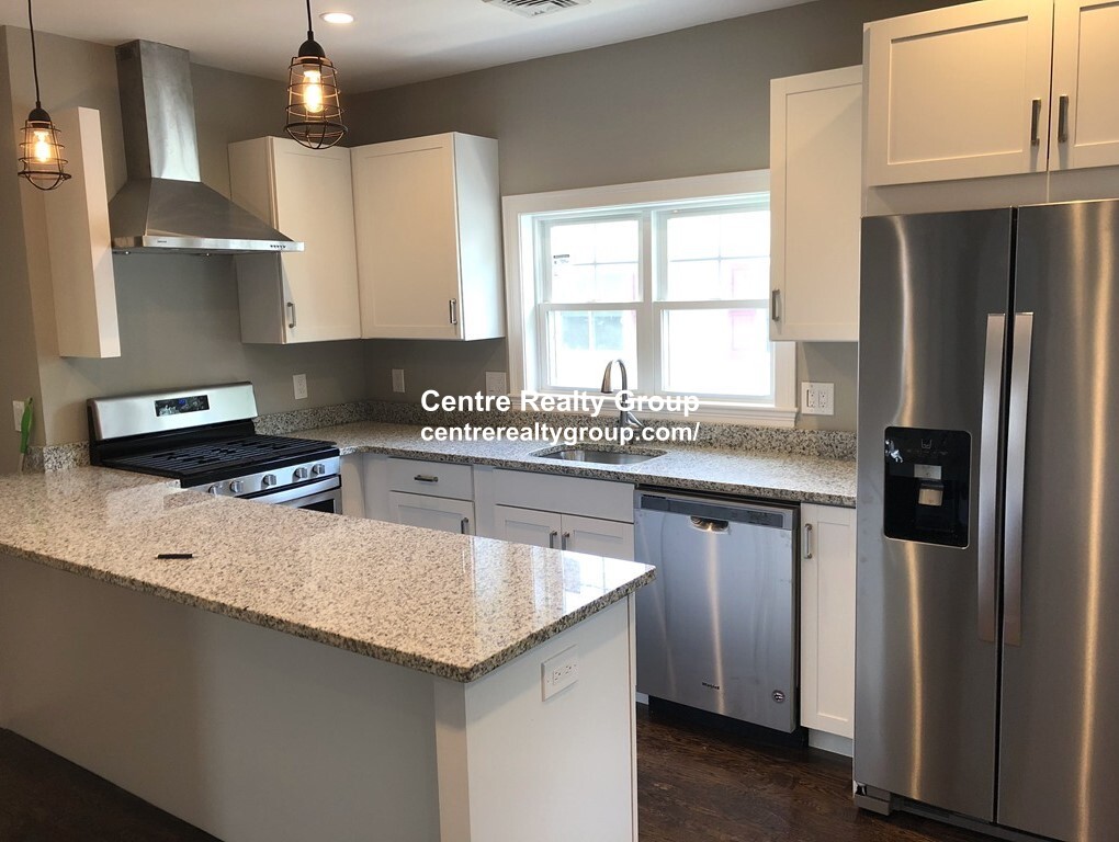 3 bed, 2 bath apartment for rent at 503 Main St Unit RIGHT, Watertown