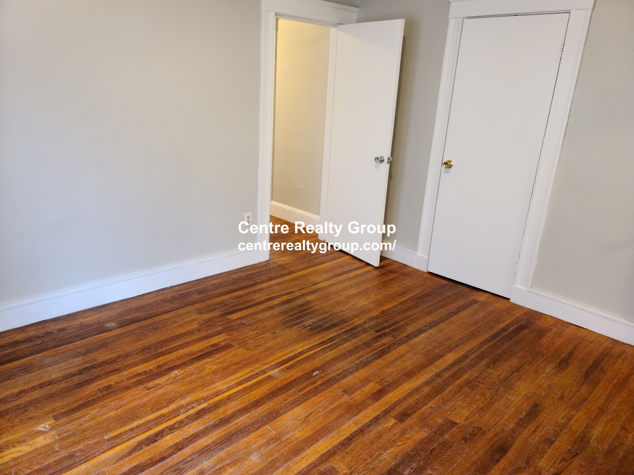 8 Woodside Ave, Jamaica Plain