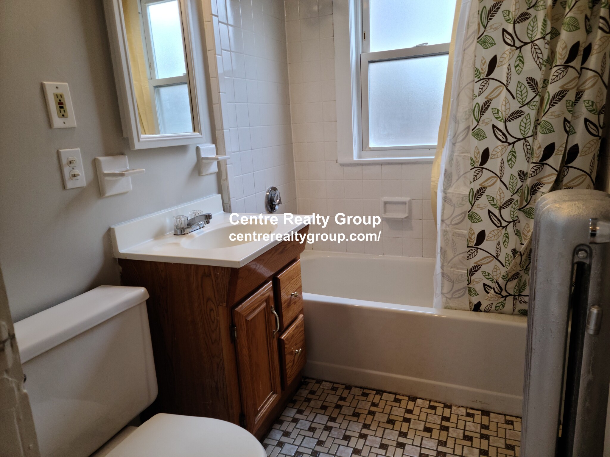 8 Woodside Ave, Jamaica Plain