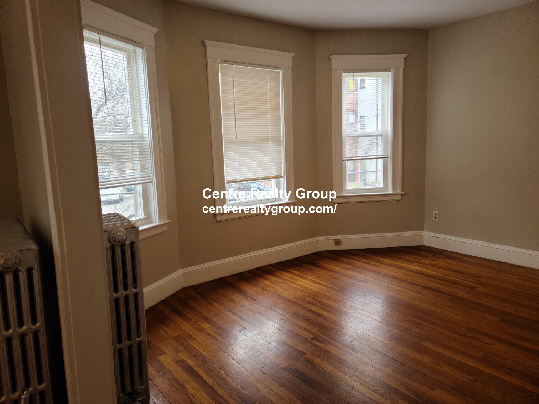 8 Woodside Ave, Jamaica Plain