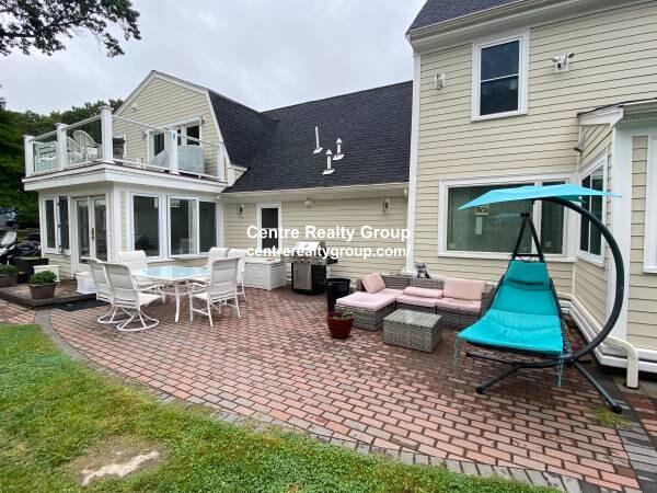 4 bed, 4+ bath apartment for rent at 27 Hamilton Pl Unit 4, Needham Heights — photo 2 of 10