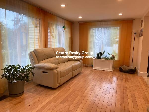 4 bed, 4+ bath apartment for rent at 27 Hamilton Pl Unit 4, Needham Heights — photo 9 of 10
