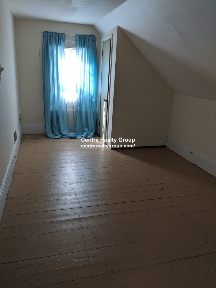 3 bed, 1 bath apartment for rent at 53 Eddy St Unit 2, West Newton — photo 6 of 10