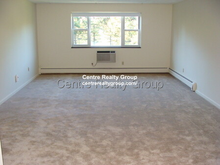 2 bed, 1 bath apartment for rent at 89 Lexington St Unit 17, Auburndale — photo 3 of 3