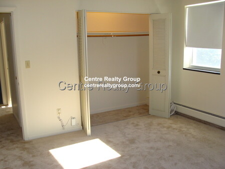 2 bed, 1 bath apartment for rent at 89 Lexington St Unit 17, Auburndale