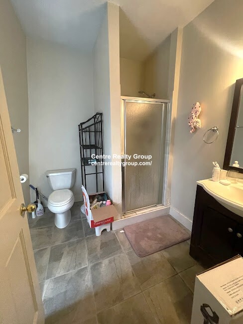 3 bed, 2 bath apartment for rent at 76 Austin St Unit 2, Newtonville — photo 2 of 9