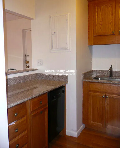 5050 Washington St, West Roxbury