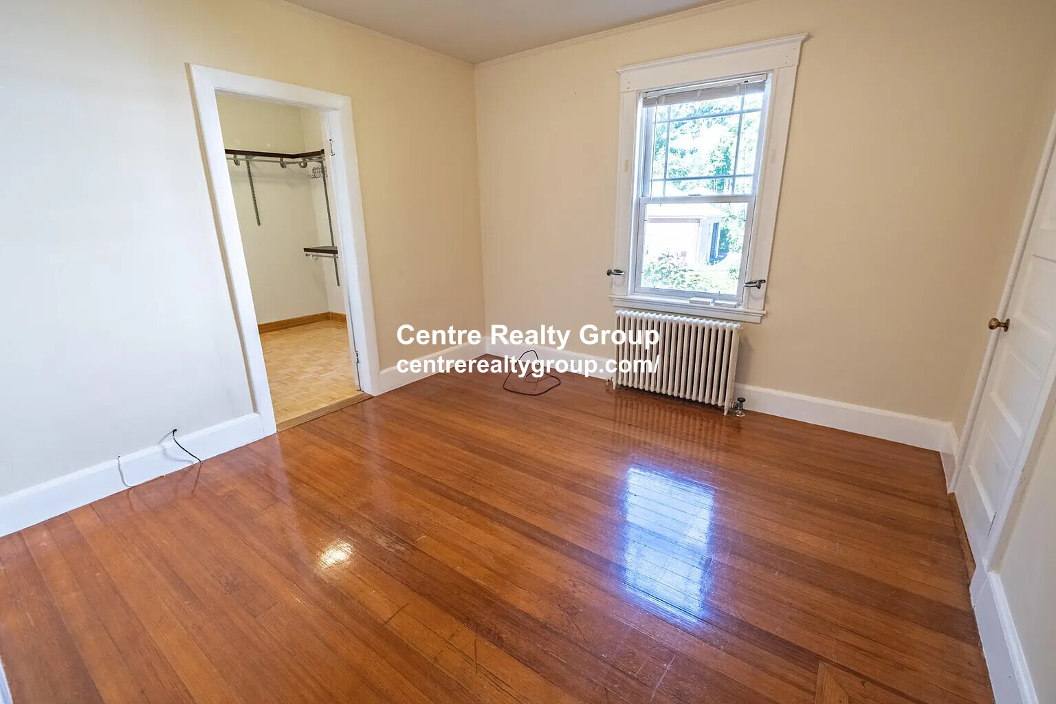 87 Glen Ave, Newton Center