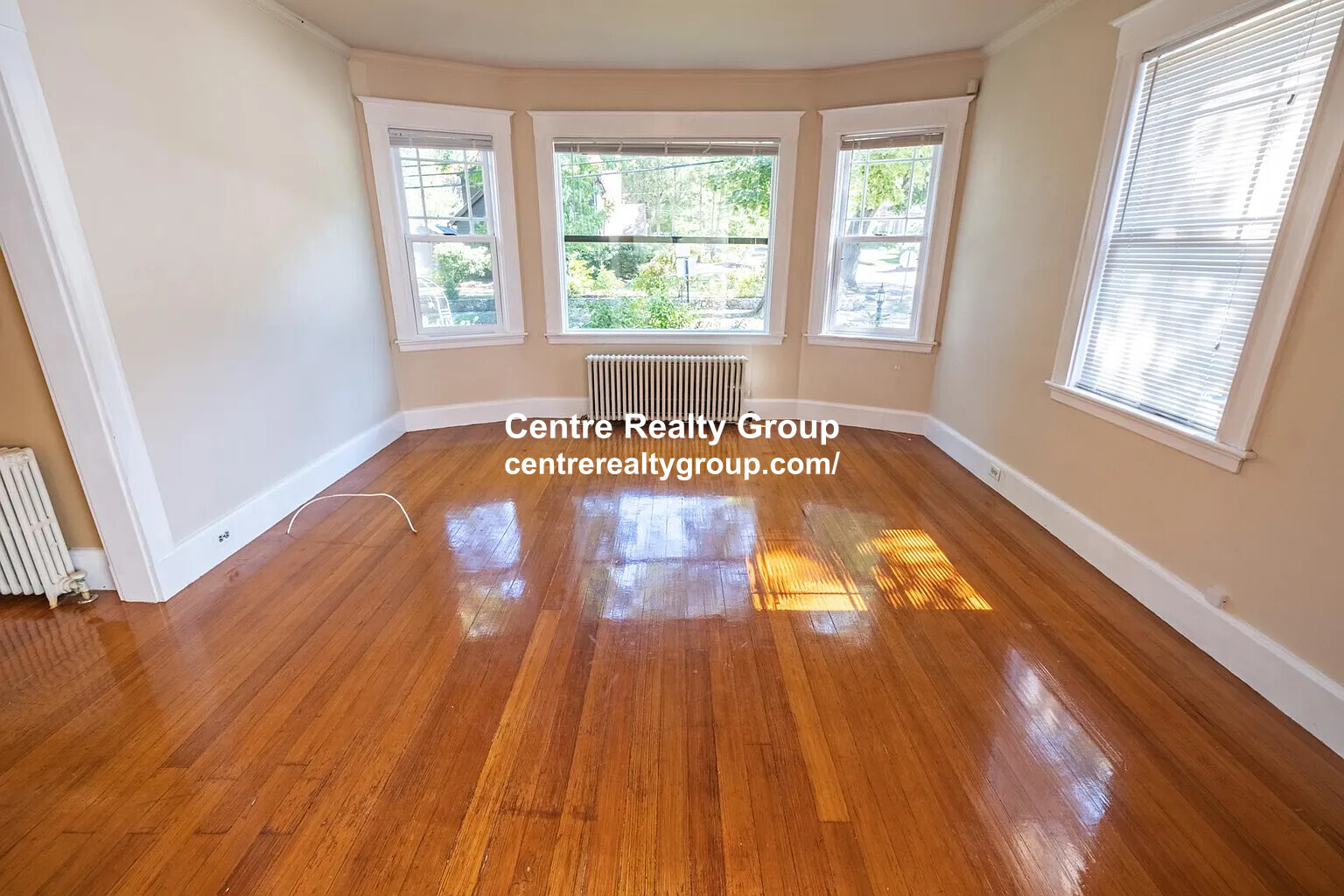 87 Glen Ave, Newton Center