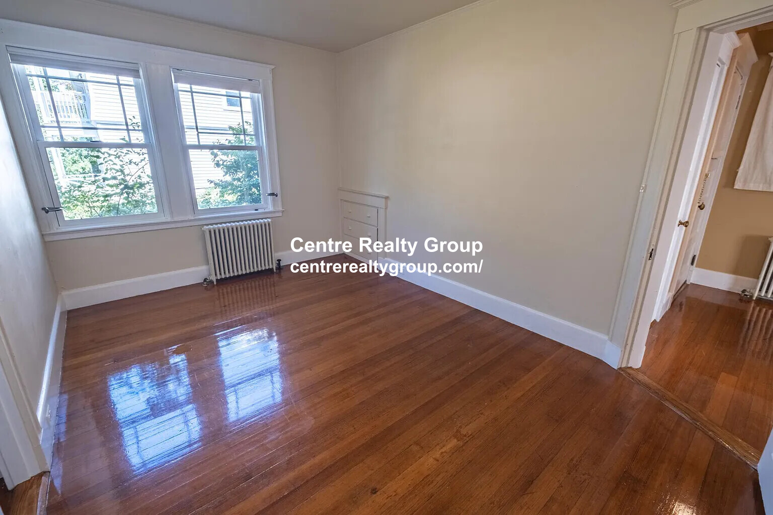 87 Glen Ave, Newton Center