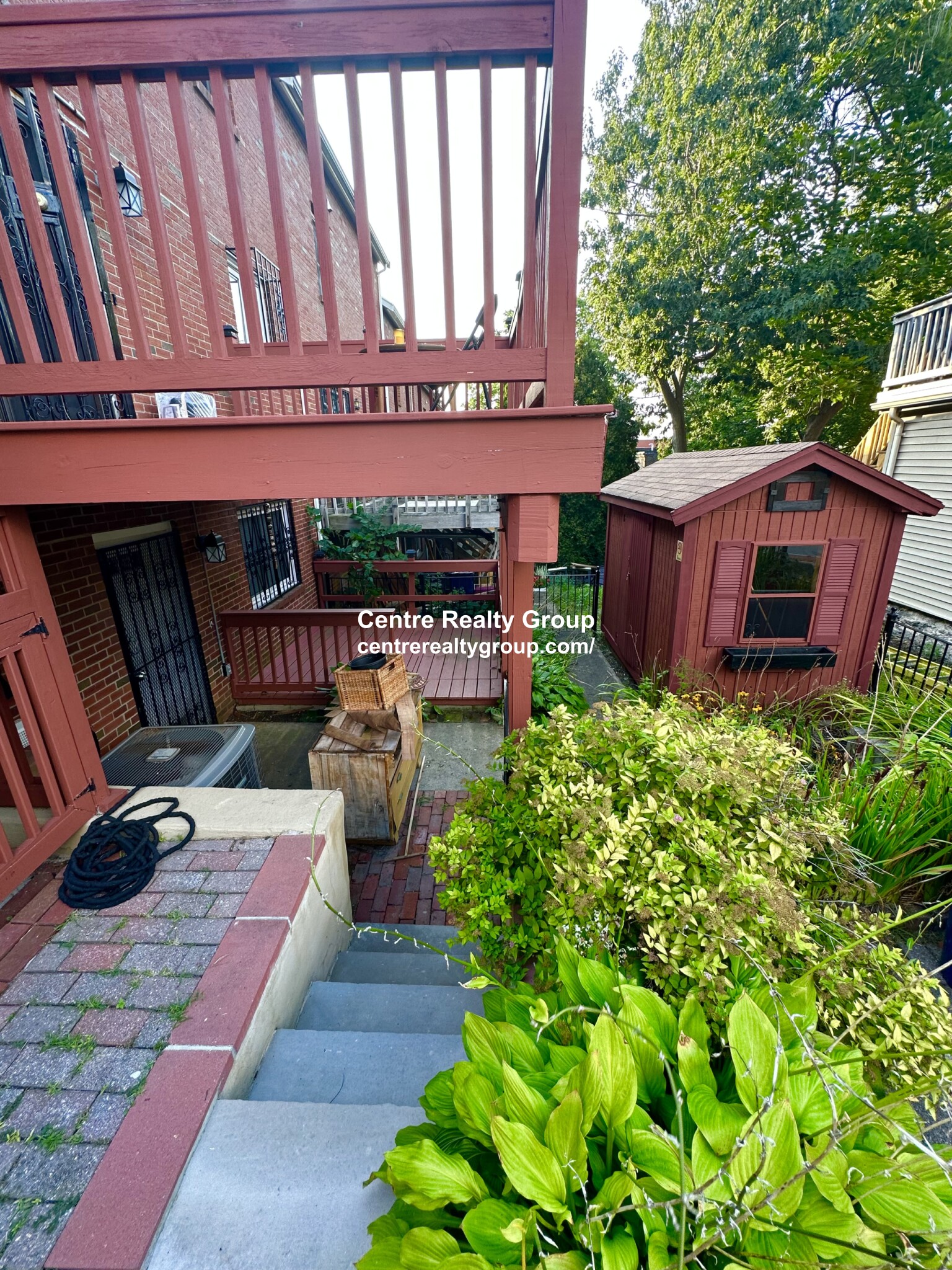 35 Fort Ave, Roxbury