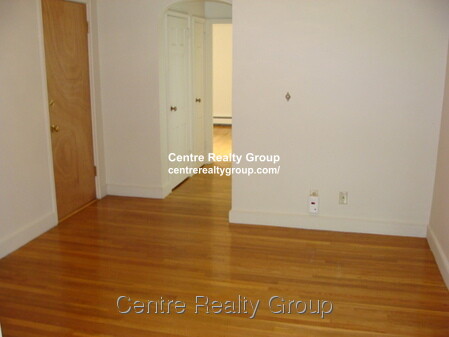 2 bed, 1 bath apartment for rent at 182 Church St Unit 1, Newton Corner — photo 3 of 6