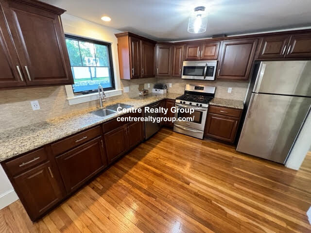 2 bed, 2.5 bath apartment for rent at 769 Watertown St Unit 769, Newtonville — photo 3 of 9